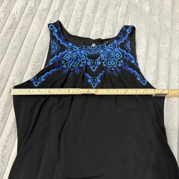 White House Black Market Sleeveless Dress - Picture 3 of 4